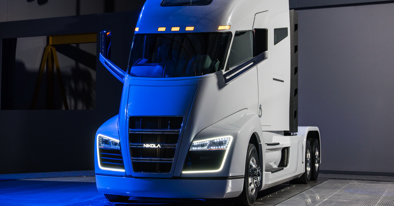 NIKOLA FOUNDER CHARGED IN US-BUDRIGANTRADE REVIEW